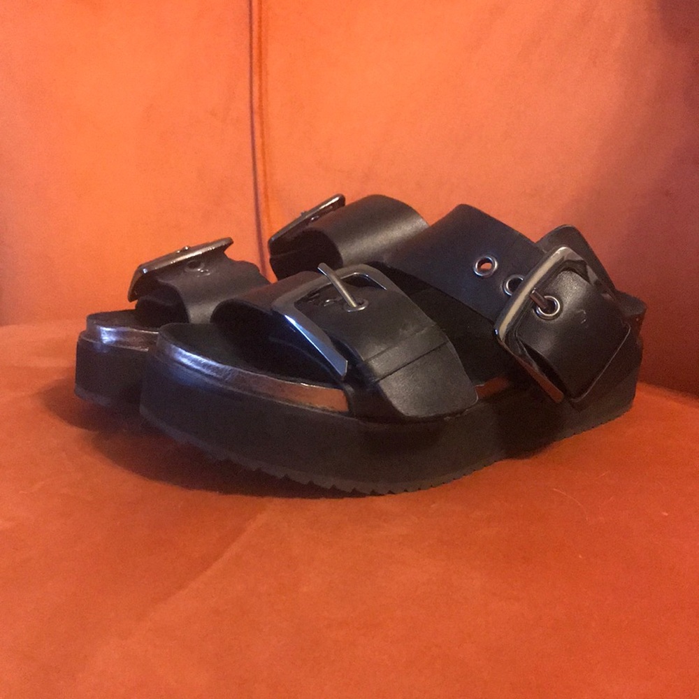 Steve Madden Platform Sandals